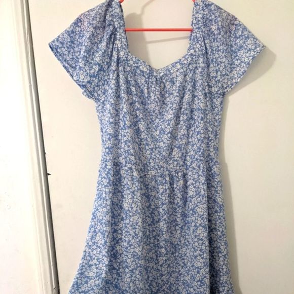 Dresses & Skirts - Floral dress